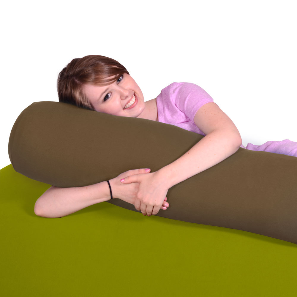心地よい眠りを誘う、小さいサイズの抱き枕「Yogibo Roll Mini（ヨギボー ロール ミニ）」