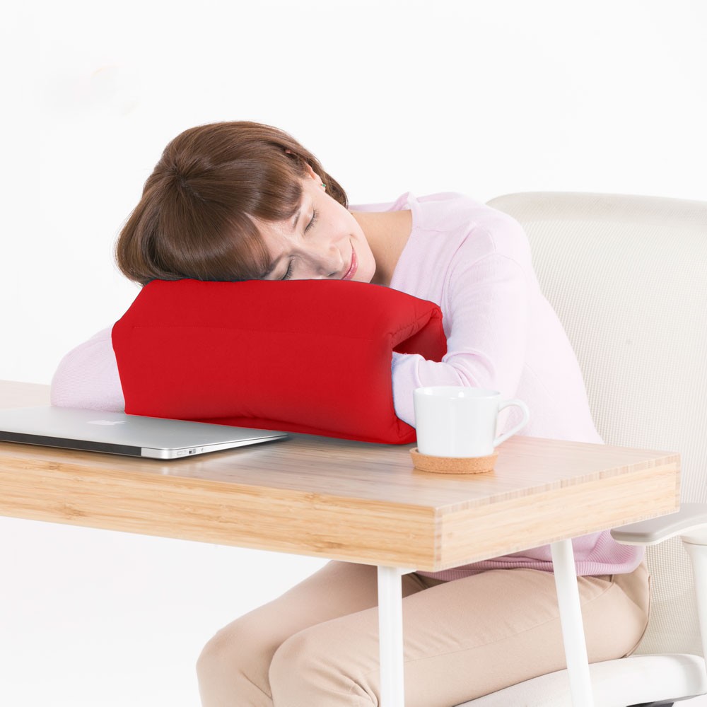 ジッパーで仮眠枕や座布団にも変身する「Yogibo Zipparoll（ヨギボー ジッパロール）」あなたの旅行や仕事をもっと快適にします。｜yogibo-store｜15