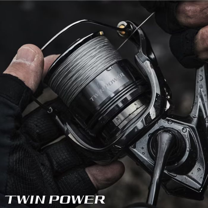 シマノ（SHIMANO） 24 ツインパワー C3000MHG TWIN POWER リール