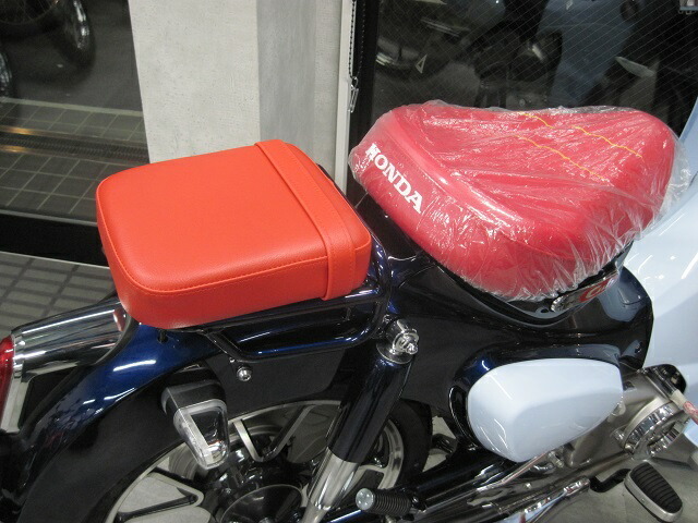 ピリオンシート◇C125用ブラック◇ : ホンダウイング横山輪業
