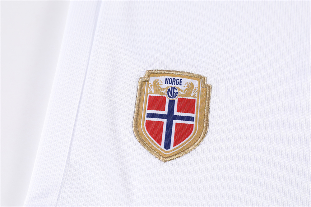 B65 ノルウェー代表サッカーユニフォーム 2026-2030年ホーム 大人用