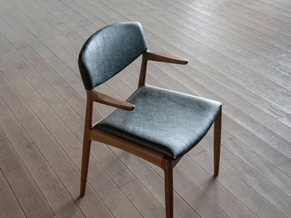 シキファニチア 椅子 ダイニングチェア ノース セミアーム チョイ肘