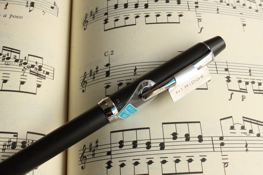 PILOT（パイロット） 多機能筆記具 3+1 RiDGE ブラック BTHRT5SR-B 名