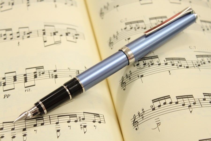 PILOT（パイロット） 万年筆 エラボー ELABO 黄銅(真鍮) ライトブルー