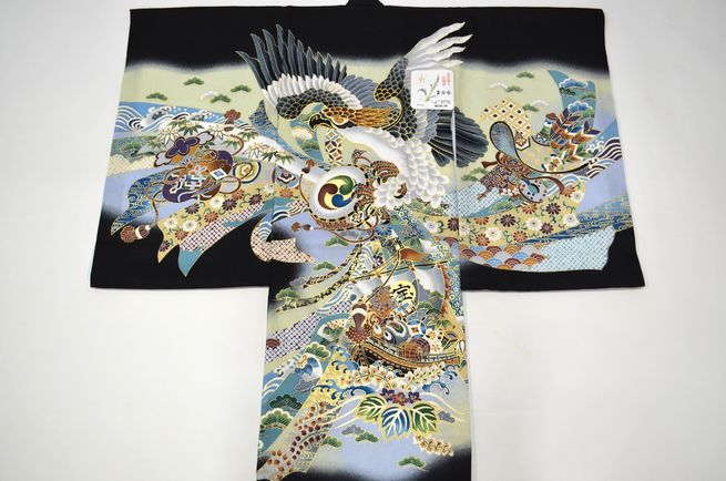 【美品】逸品　高級刺繍　正絹　初着　宝船 京美 お宮参り 着物 男の子 絹100％ 正絹 初着 白色 宝船 小槌
