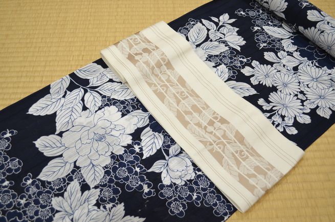 【浴衣反物】NO.3723（黒/牡丹）新品【桜七軒】変わり織り 日本製 浴衣反物】NO.3723（黒/牡丹）新品【桜七軒】変わり織り 日本製