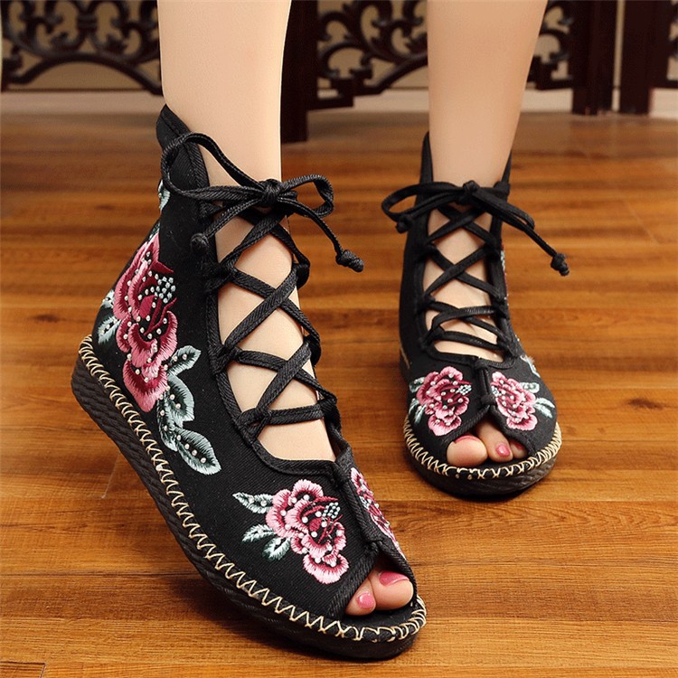 ★COACH★K-POPアイドル愛用★Bree Sandal★サンダル ☆COACH☆K-POPアイドル愛用☆Bree Sandal☆サンダル