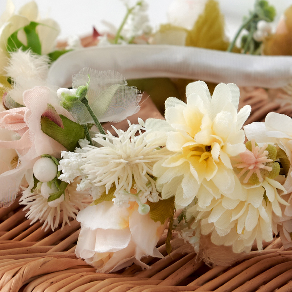 カチューシャ 花冠 ヘッドドレス ヘアアクセサリー リボン 結婚式 誕生日 パーティー キッズ 子供 かわいい フラワークラウン yct regalo