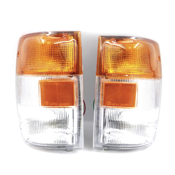 新品，送料無料 ISUZU いすゞ純正 NHS69 NKR66 エルフ ハロゲン ヘッドライト ヘッドランプ 右側 運転席側　