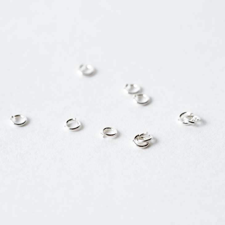 2022公式店舗2022公式店舗シルバー925丸カン 径約2.5mm・線径約0.5mm 約10個 銀 丸環 カン類 金属アレルギー対応 基礎金具  副資材 手芸用品 クラフトパーツ ビーズ、アクセサリー道具、材料
