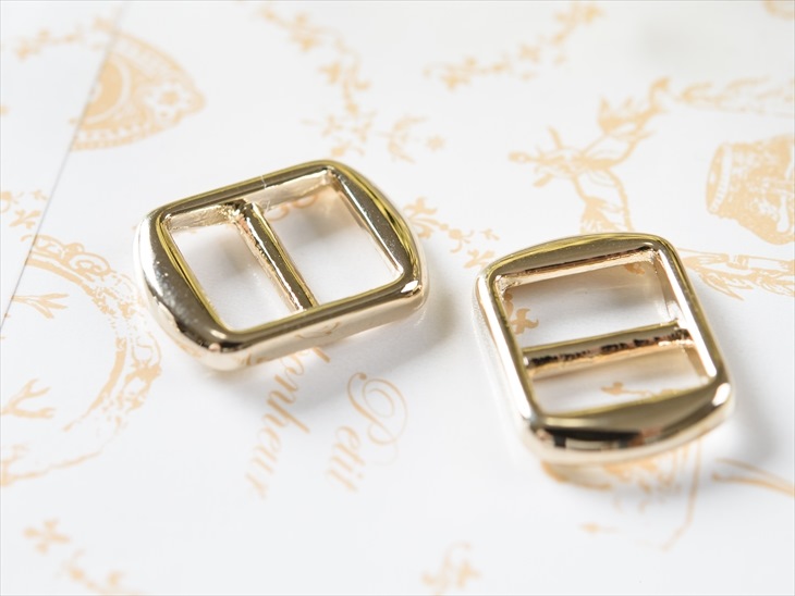 ベルト金具 ミニバックル 角丸 18.5mm ゴールド 30個 30ヶ 約1.9cm