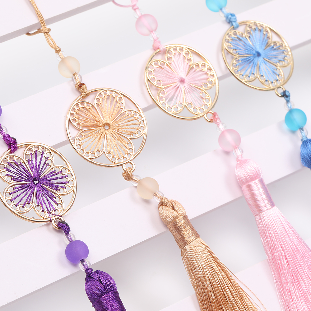 公式の いちごパフェ様✨専用ハンドメイドタッセルチャーム約12