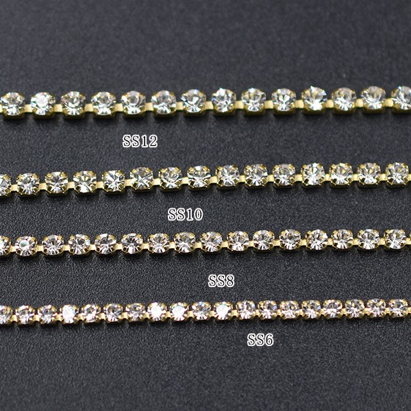 Swarovski ラインストーンチェーン（クリスタルガラス連爪、合計7.2m） Swarovski ラインストーンチェーン（クリスタルガラス連爪、合計