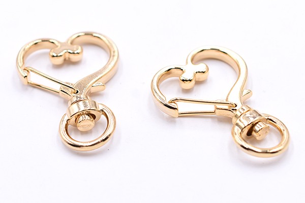 即日可能】キーホルダー ハート型 24×25mm ゴールド【10ヶ