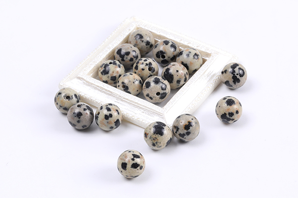 天然石ビーズ ダルメシアンジャスパー 丸玉 4mm（50ヶ） : ビーズ