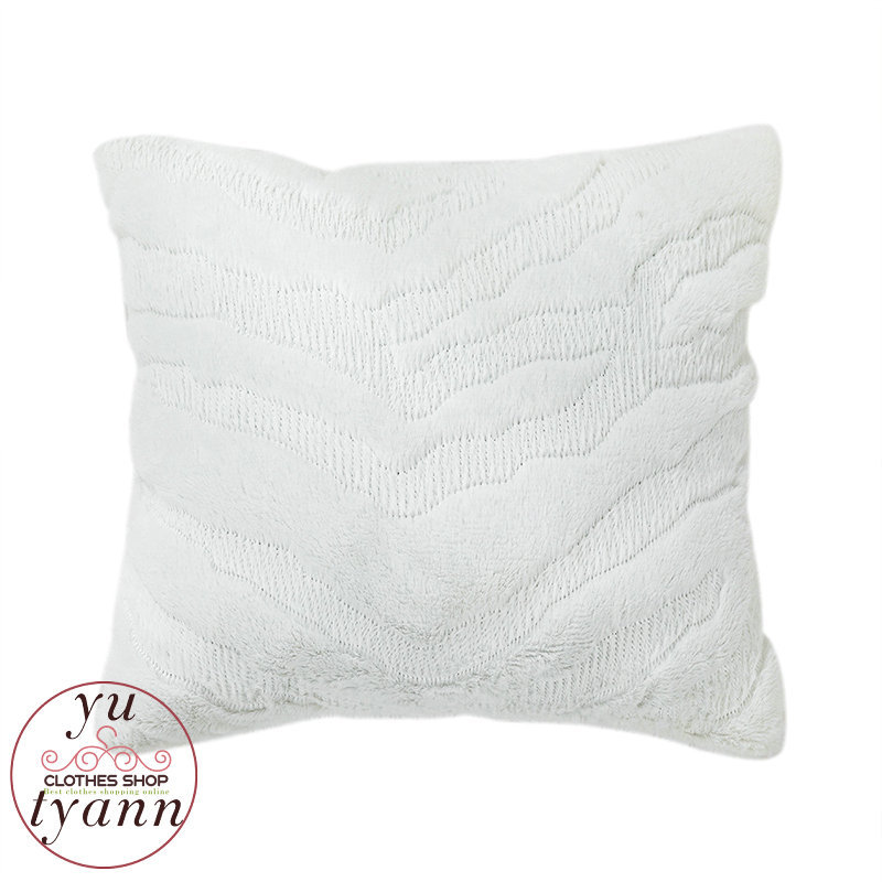 クッションカバー 北欧 もふもふ クッション ニット 45 45cm 無地 ピロー カバー 45角 シンプル 3colors 幾何 兎の毛皮 かわいい 丸洗い おしゃれ 新生活 C11 Sofa076 ユーちゃん 通販 Yahoo ショッピング
