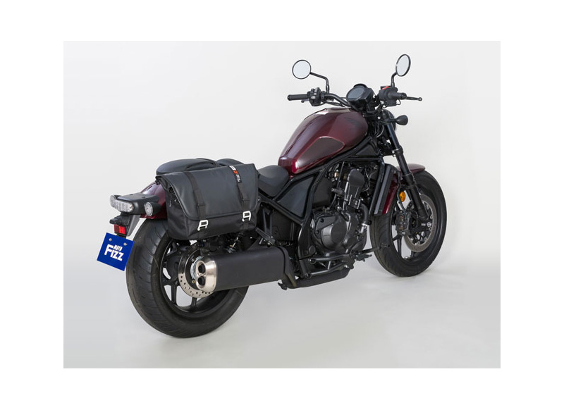 タナックス モトフィズ レブル1100専用サイドバッグ メッセンジャー ブラック MFK-306 ホンダ バイクバッグ 左右対応 通勤 通学  専用ステー付き TANAX : 4510819106191 : ユアサeネットショップ Yahoo!店 - 通販 - Yahoo!ショッピング