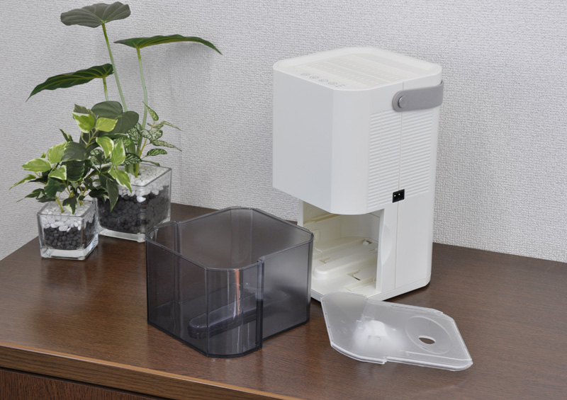 VERSOS（ベルソス） ペルチェ式 除湿機 タンク容量1700ml VS-580 小型