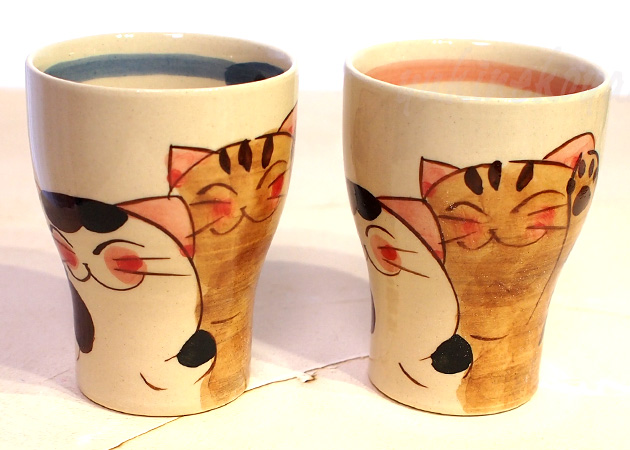 猫 お湯呑み 招福ほほえみ猫 軽量陶器 有田焼 菊祥 日本製 湯呑 湯飲み