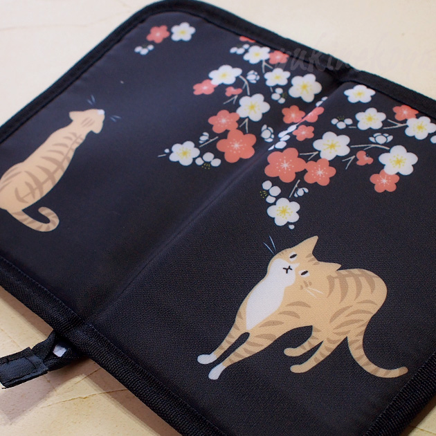 ネコ柄 お薬手帳ケース Abeille トラ猫 梅 ミケ猫 椿 メディカルポーチ