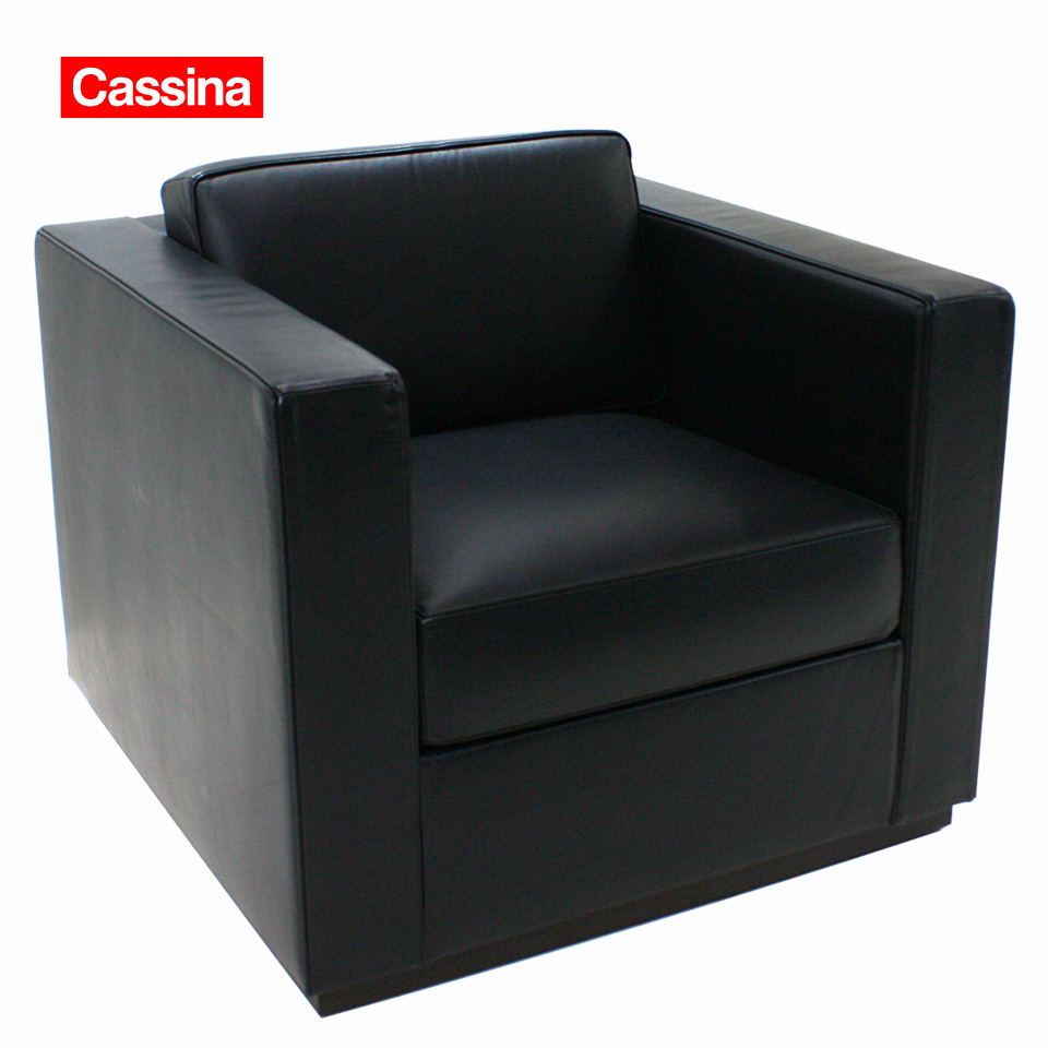 【 中古 】CASSINA IXC シングルソファ RECT レクト 1人掛けソファ 1P ブラック 革張り 本革 IXC. R&D デザイナーズ家具  a10000046