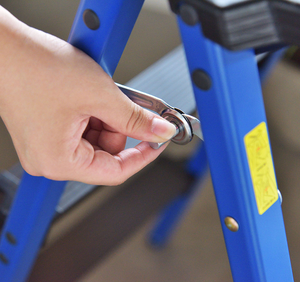 ステップワイドスツール 折りたたみ式 脚立 横長 アルミ 耐荷重150kg