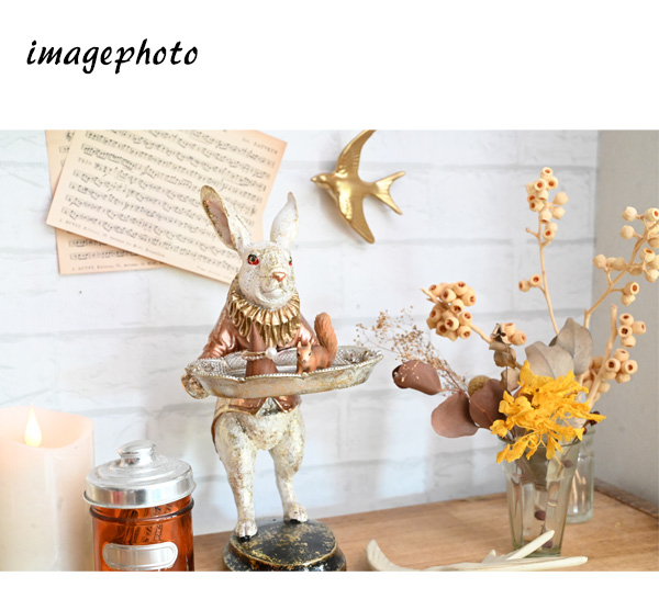 ラビットバトラー』（ うさぎ 置物 オブジェ 飾り アクセサリートレイ