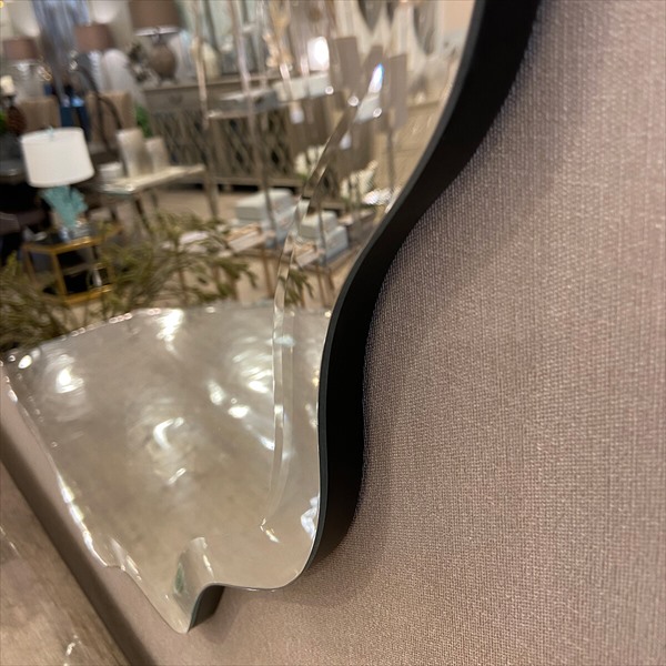 レビューでプレゼント／波デザイン ウォールミラー 76×100cm 鏡 壁掛け