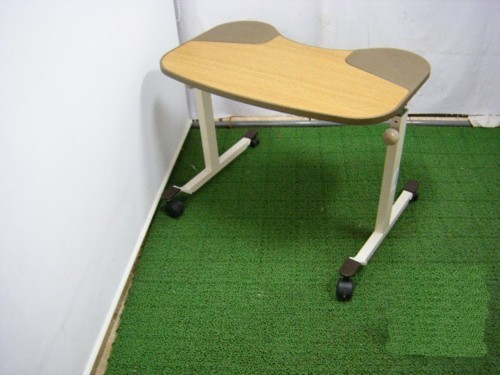 中古 テーブル Aランク パラマウントベッド 介護テーブル KQ-550