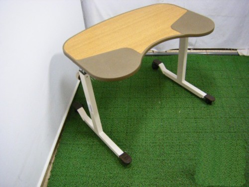 中古 テーブル Aランク パラマウントベッド 介護テーブル KQ-550 