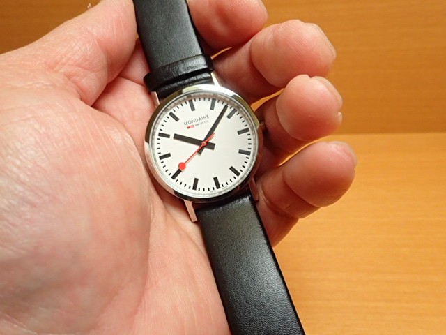 MONDAINE モンディーン 腕時計 ニュークラシック メンズ
