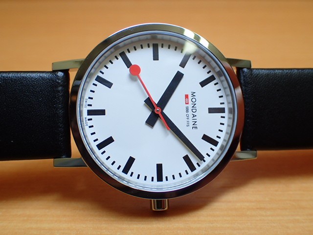 MONDAINE モンディーン 腕時計 ニュークラシック メンズ