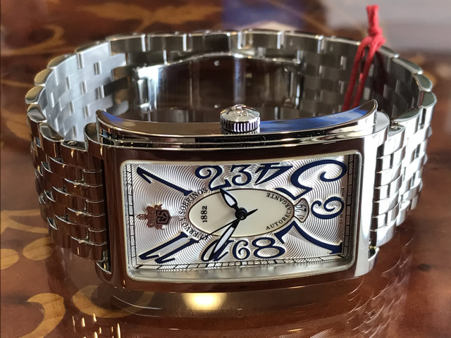 クエルボ・イ・ソブリノス クエルボイソブリノス 腕時計 Cuervo y