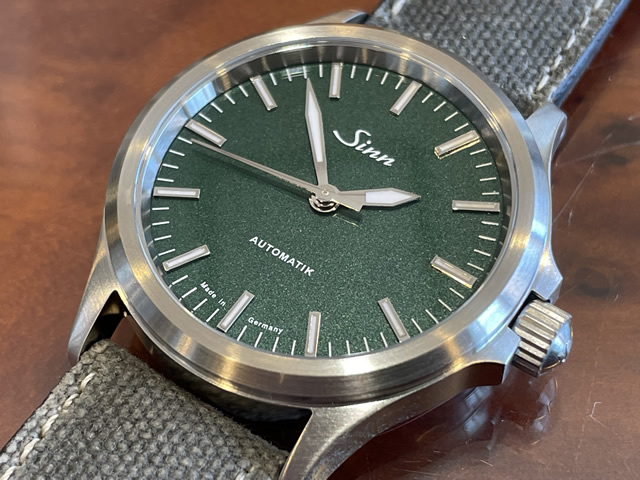 ジン 腕時計 SINN 556.EG 世界限定400本 Emerald Green（エメラルド 