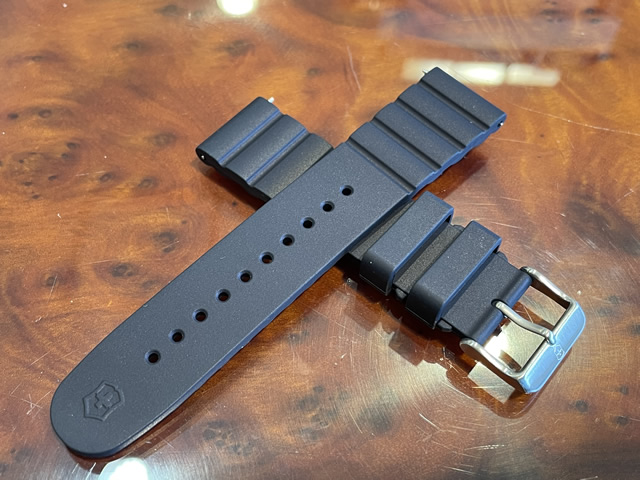 VICTORINOX 腕時計用ベルト、バンド｜腕時計用品｜ファッション