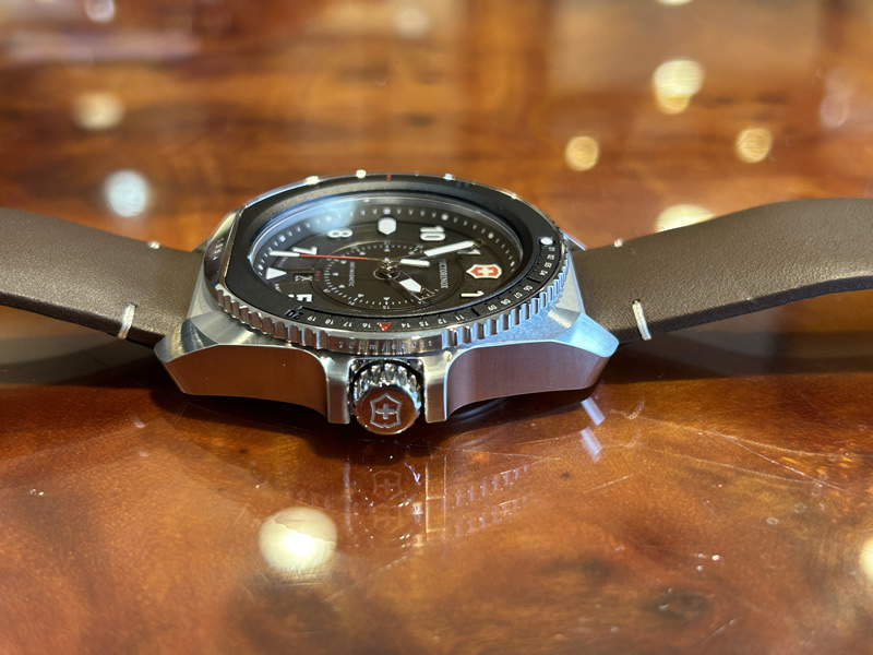 VICTORINOX（ビクトリノックス） ジャーニー JOURNEY 1884 ブラック