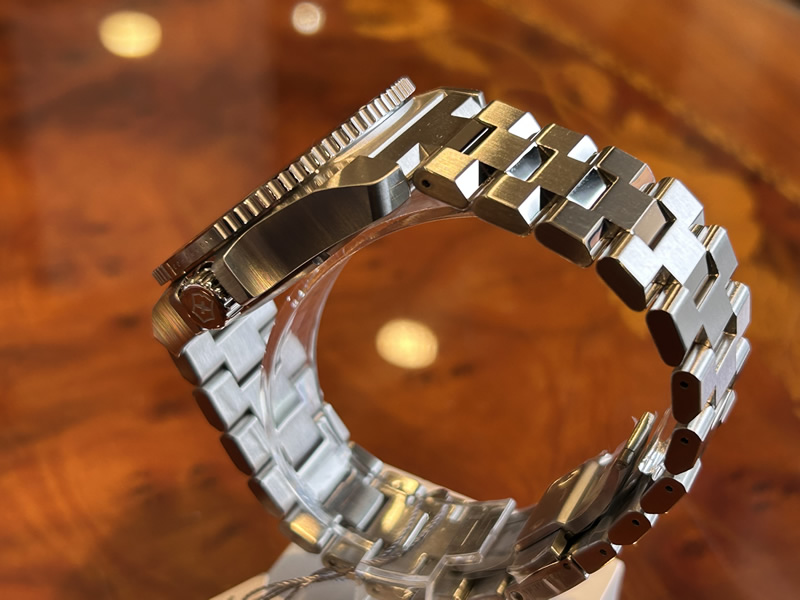 その他 lev Victorinox Journey 1884 自動巻き Journey 1884 自動巻き