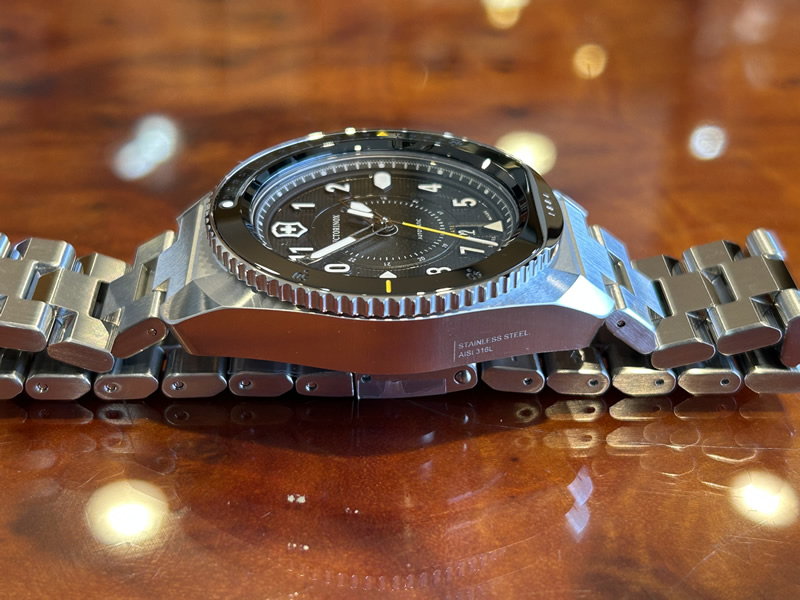 修ページ Victorinox Journey 1884 自動巻き Journey 1884 自動巻き