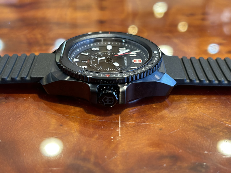 VICTORINOX（ビクトリノックス） ジャーニー JOURNEY 1884 ブラック