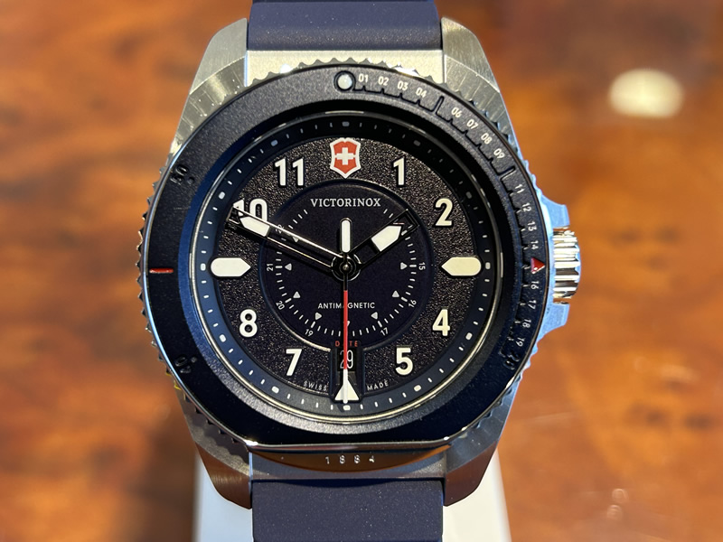 VICTORINOX ビクトリノックス ジャーニー JOURNEY 1884 ネイビー