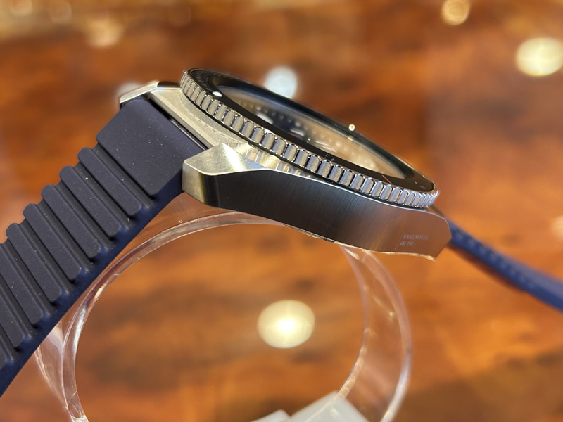 Victorinox ネイビー 腕時計 Chronographs | Victorinox Republic of Korea