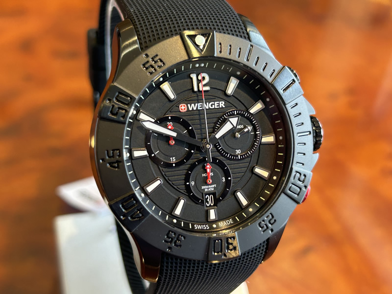 【あすつく】 ウェンガー 腕時計 WENGER Seaforce Chrono シーフォース クロノグラフ 43mm ブラック文字盤 01.0643.120 クォーツ 国内正規品｜yuubido-oyabu｜03