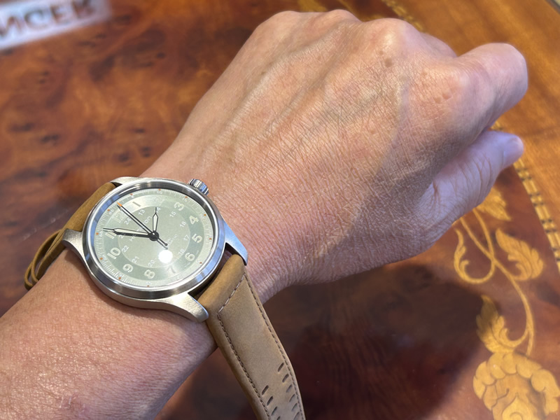 ハミルトン 腕時計 HAMILTON カーキ フィールド 自動巻き 42mm レザーベルト H70545560 送料無料｜yuubido-oyabu｜14