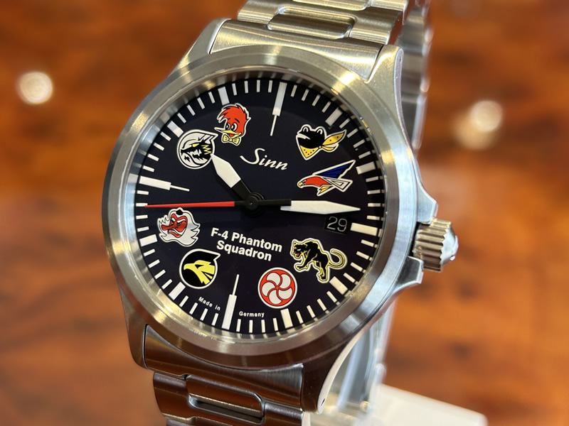 ジン 腕時計 SINN 556.F-4.II ファントム 日本限定200本 腕時計 入荷いたしました 【優美堂 特別プレゼントつき！】 : 556f-4ii  : 優美堂 - 通販 - Yahoo!ショッピング