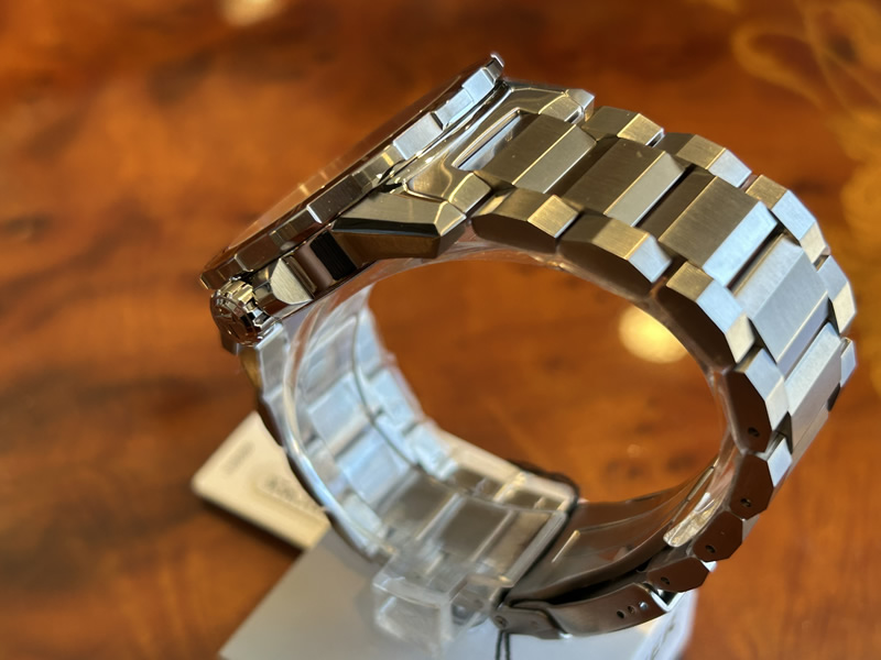 TISSOT スーパースポーツ クォーツ ブラック文字盤 ブレスレット T1256101105100 正規輸入品の画像