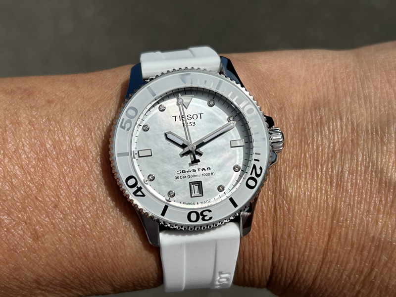 TISSOT ティソ 男女兼用 クォーツ 腕時計 シースター 1000 36MM マザー