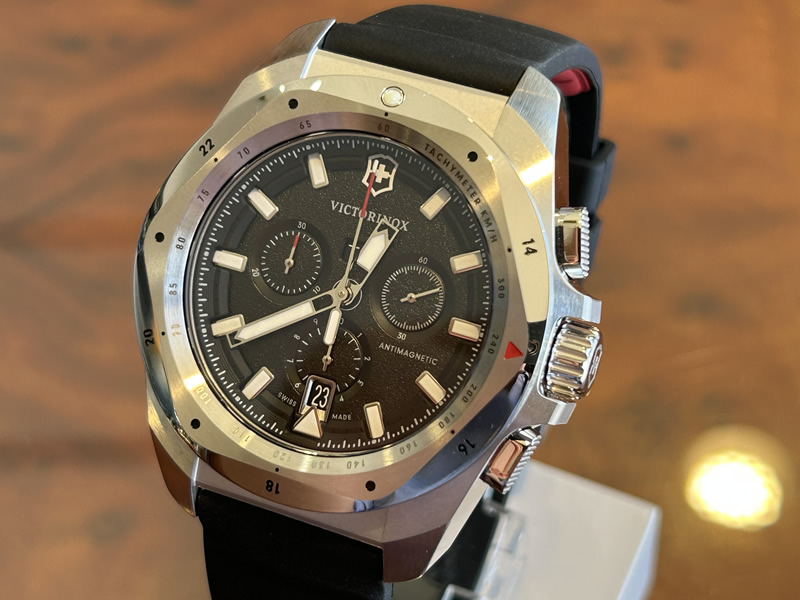 ビクトリノックス 腕時計 イノックス クロノ VICTORINOX I.N.O.X. Chrono ブラック 241983 [正規輸入品]の画像