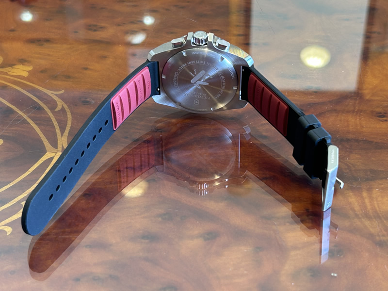 ビクトリノックス 腕時計 イノックス クロノ VICTORINOX I.N.O.X. Chrono ブラック 241983 [正規輸入品]の画像