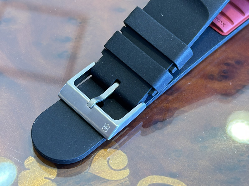 ビクトリノックス 腕時計 イノックス クロノ VICTORINOX I.N.O.X. Chrono ブラック 241983 [正規輸入品]の画像