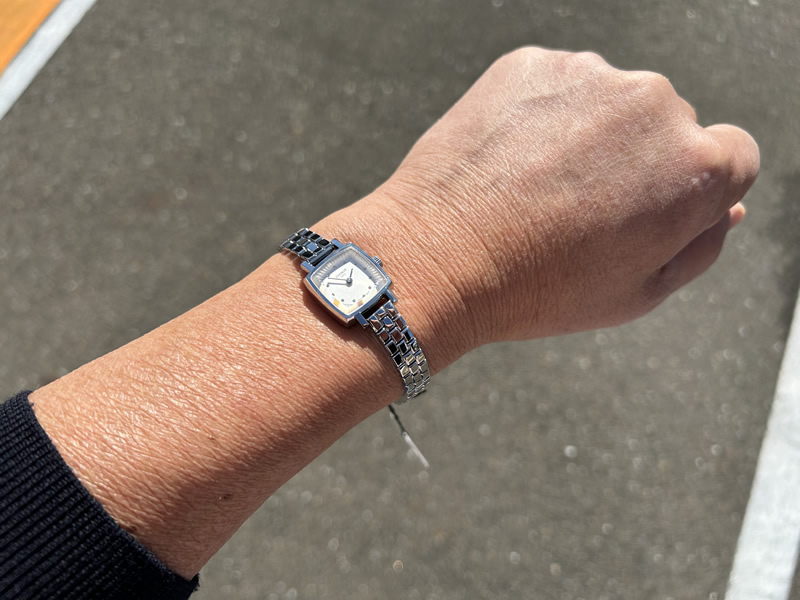 ティソ 腕時計 TISSOT ラブリー スクエア ダイヤ付き 腕時計 20mm 